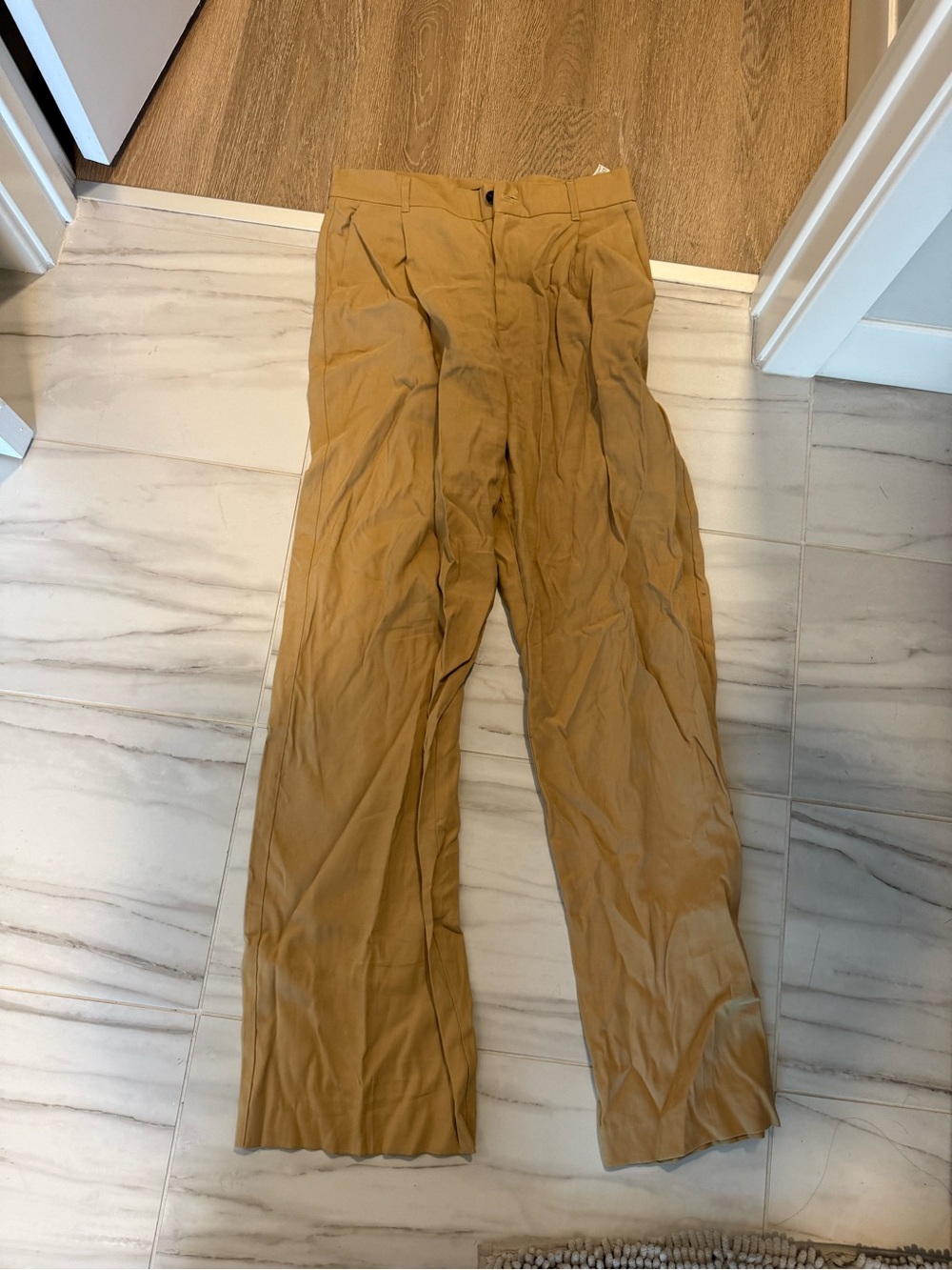 Zara Men's Khaki-Tan Pleated Straight Pants